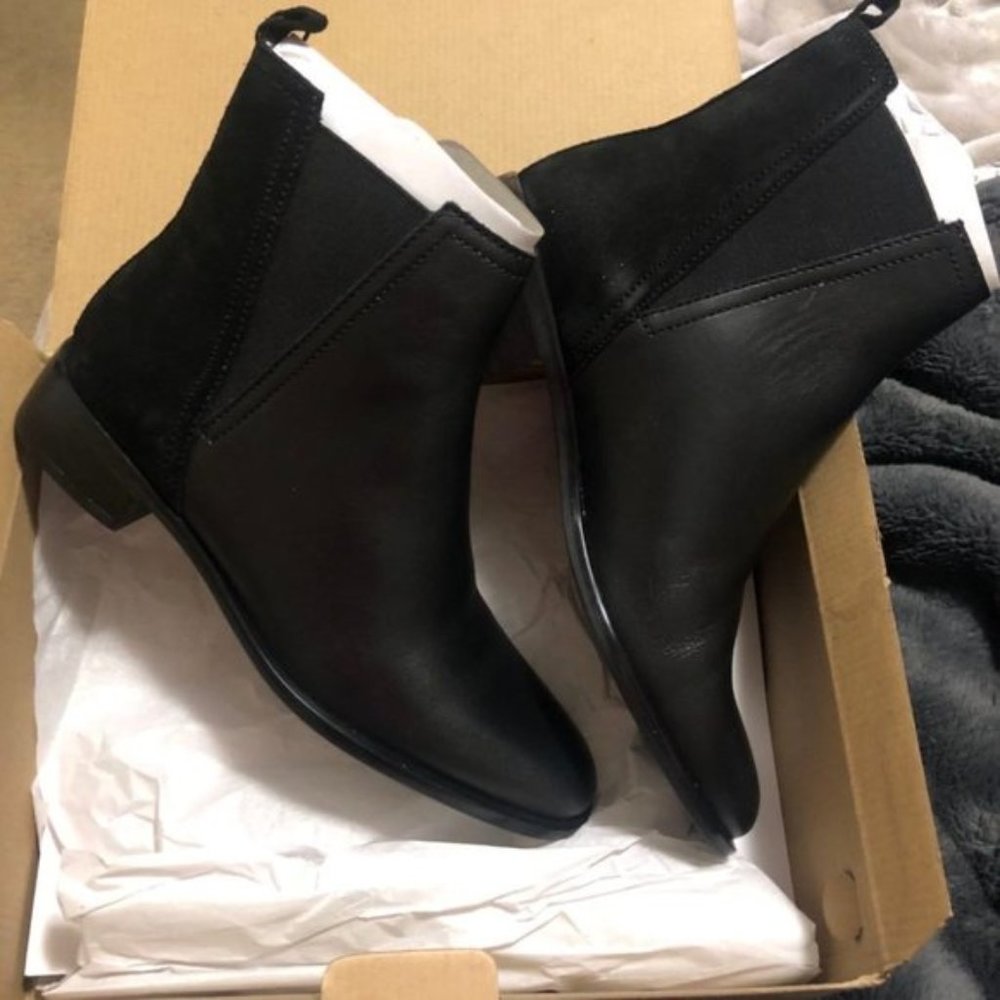 Zara Leather Chelsea Boots 6.5 NWT